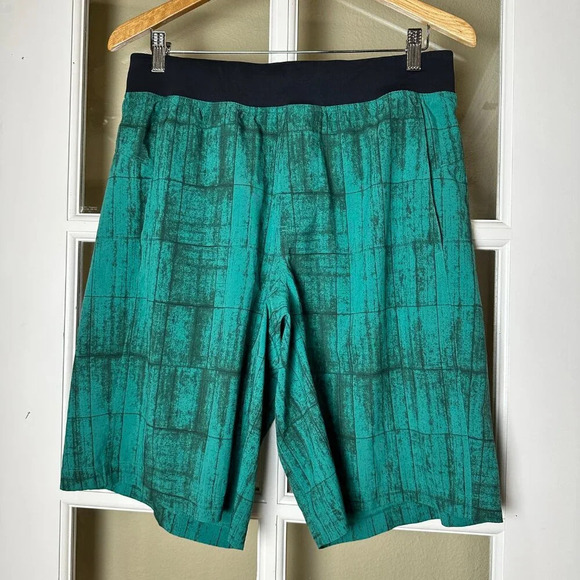 Rare color LULULEMON Large Drawstring Athletic Workout Unlined Swim Shorts - Picture 2 of 9